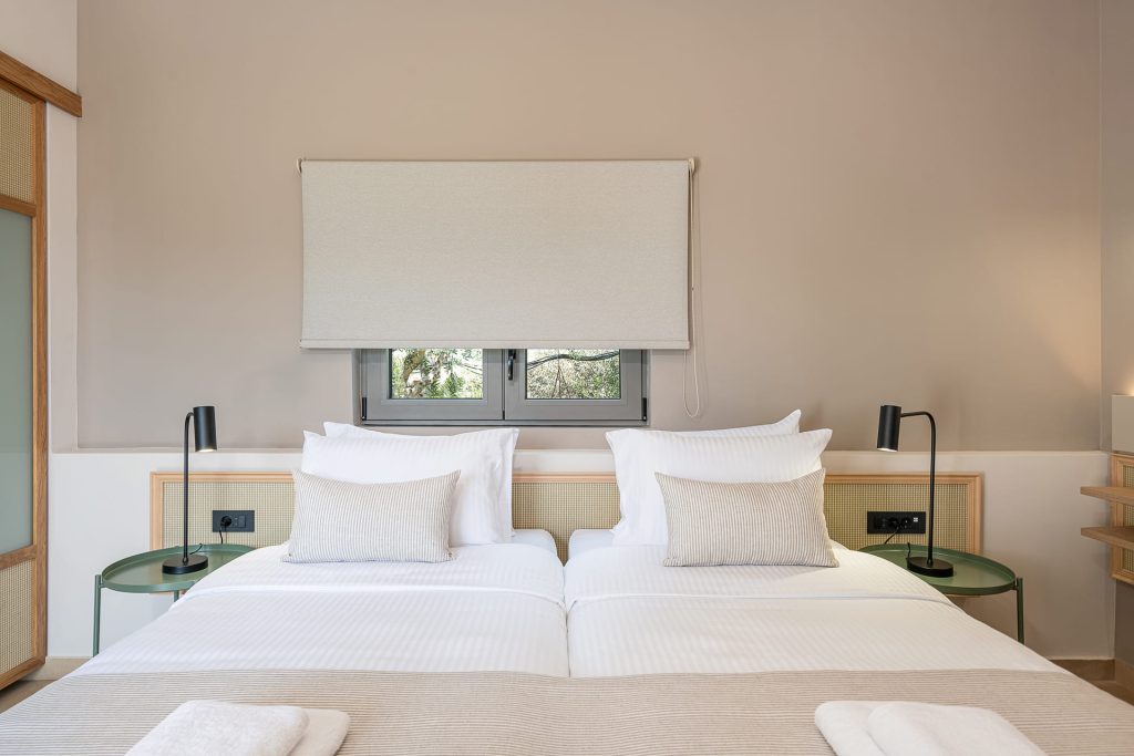 Mouses Deluxe BungalowImage