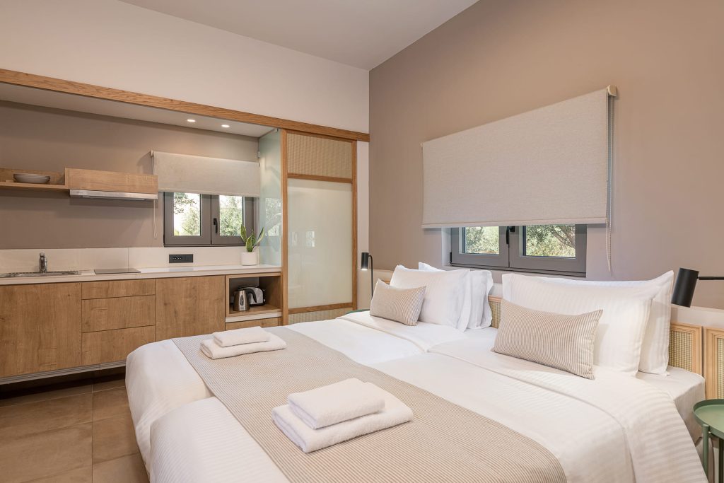 Mouses Deluxe BungalowImage