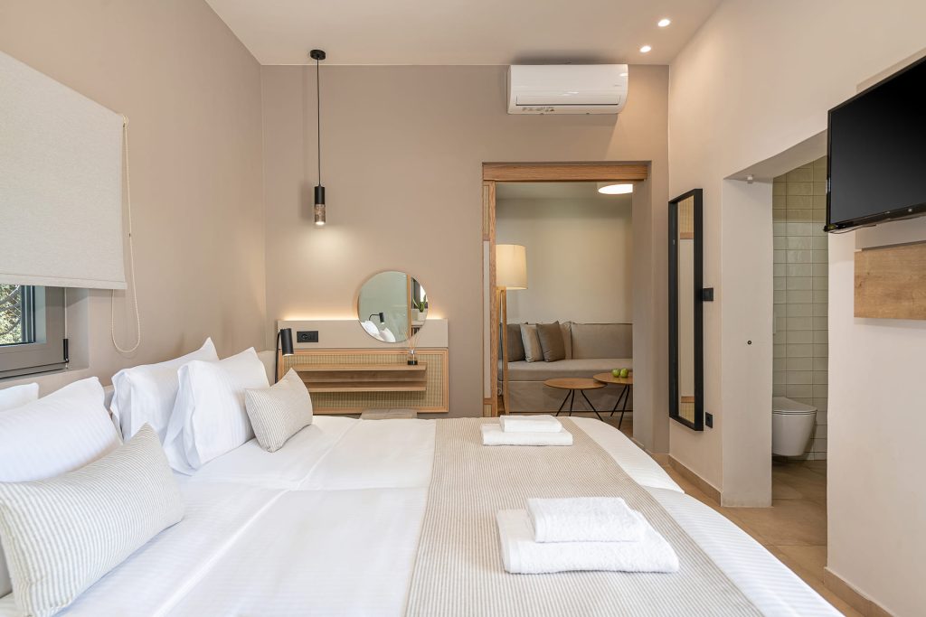 Mouses Deluxe Bungalow image