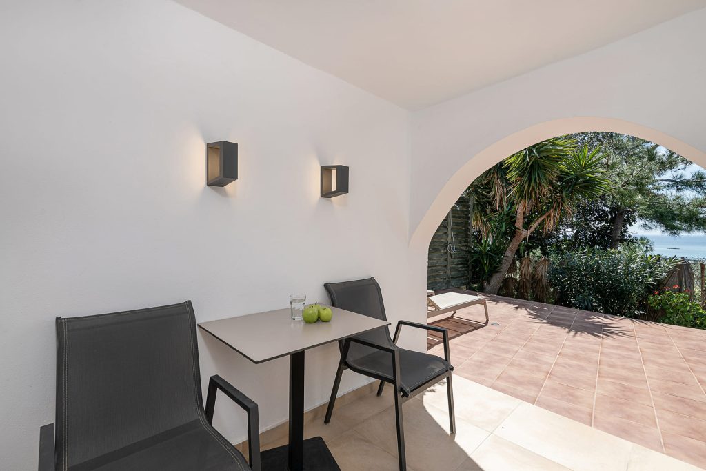 Poseidon Deluxe BungalowImage